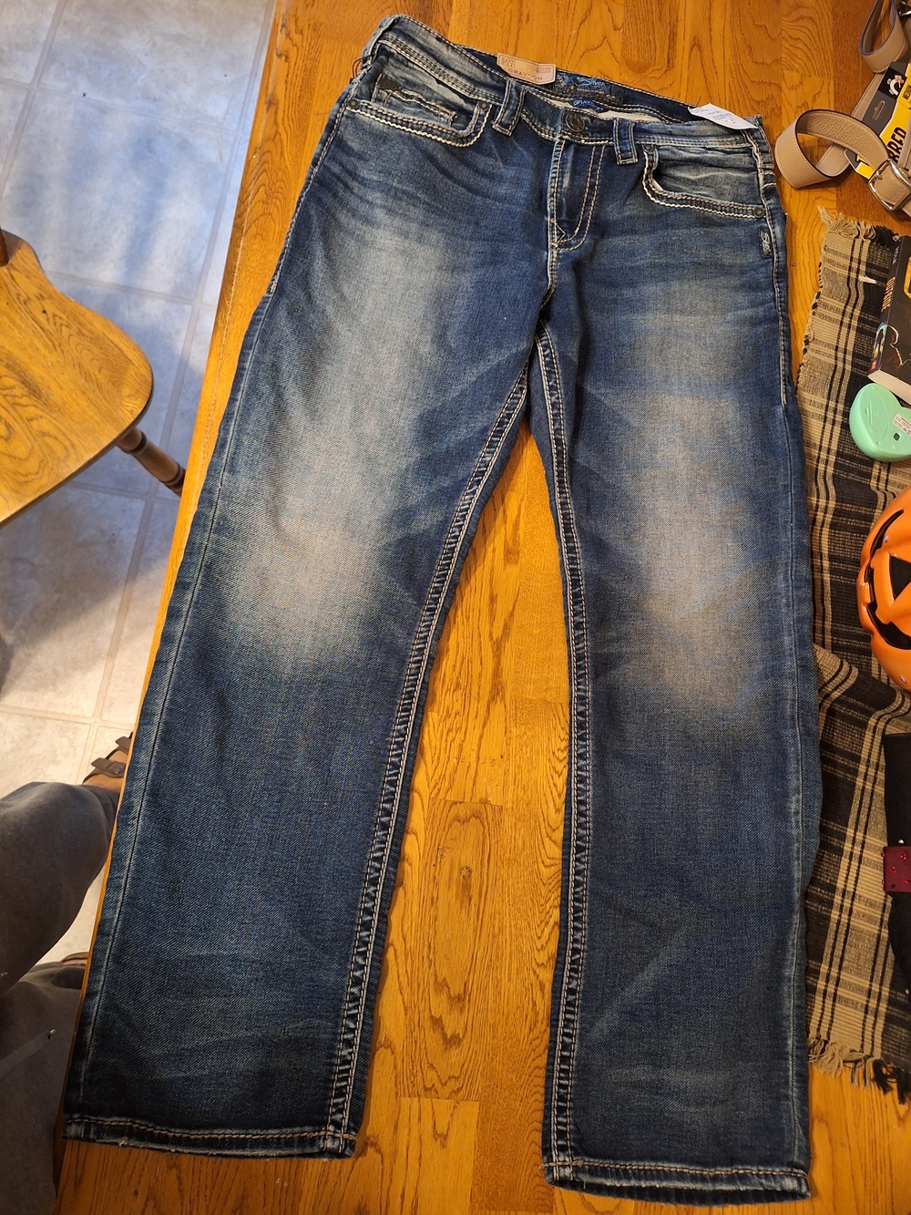 Silver Jeans Men’s Faded Blue Relaxed Straight Jeans